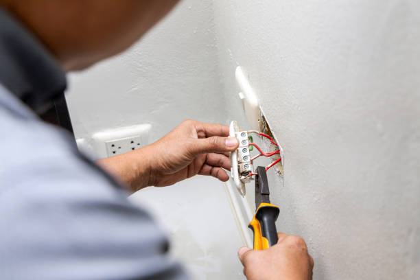 Best Commercial Electrician Services  in St Louis Park, MN